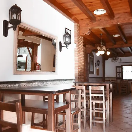 La Morena Hotel *